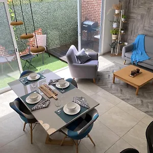 Casa Familiar Cerca De La Playa Con Terraza Privada Holiday home