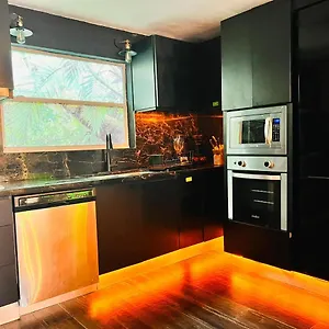 Modern 3 Bd ,open Lounge, Priv Pool 'casa Bamboo' Сasa de vacaciones